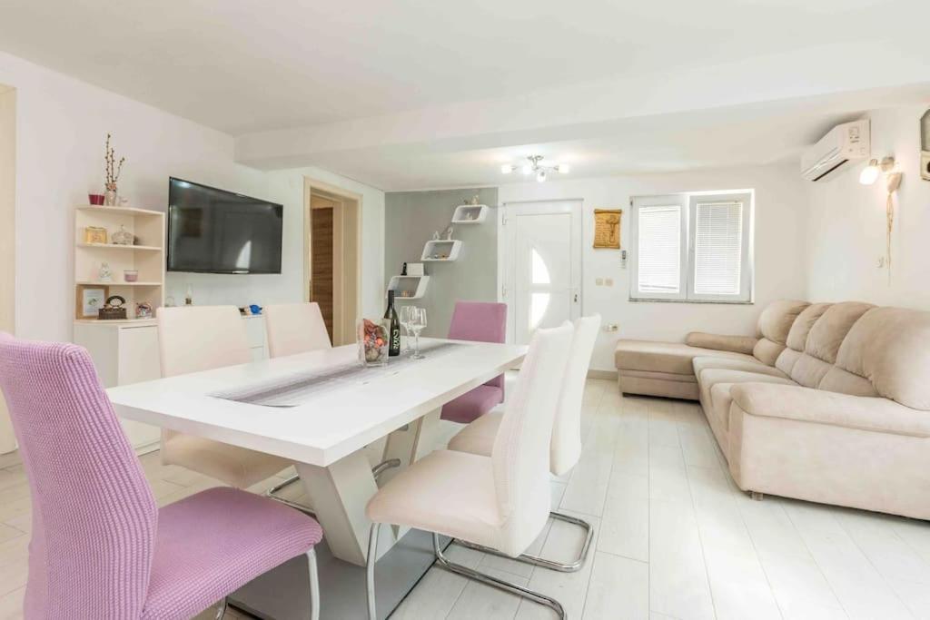Agape Apartments Biograd Na Moru Exterior photo